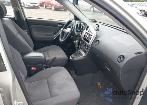 2004 Toyota Matrix Xr z USA, uszkodzony, nr VIN 2T1KR38E74C210980